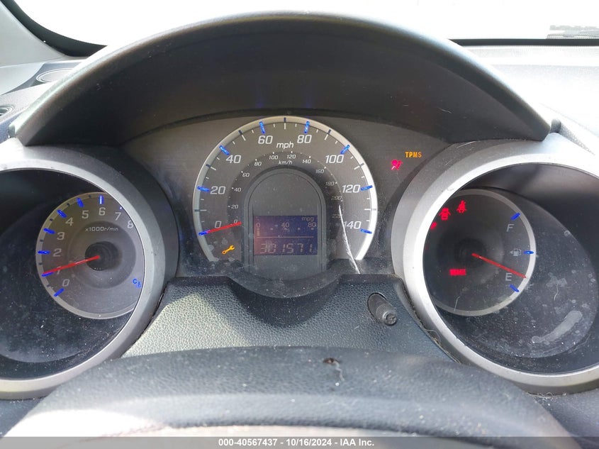 2013 Honda Fit VIN: JHMGE8H34DC031249 Lot: 40567437