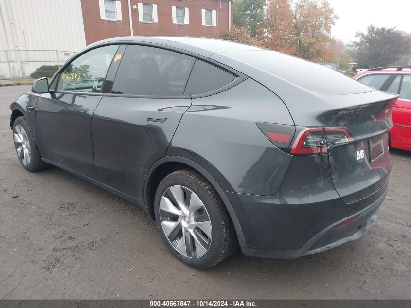 2024 Tesla Model Y Long Range Dual Motor All-Wheel Drive VIN: 7SAYGDEE4RA226437 Lot: 40567847