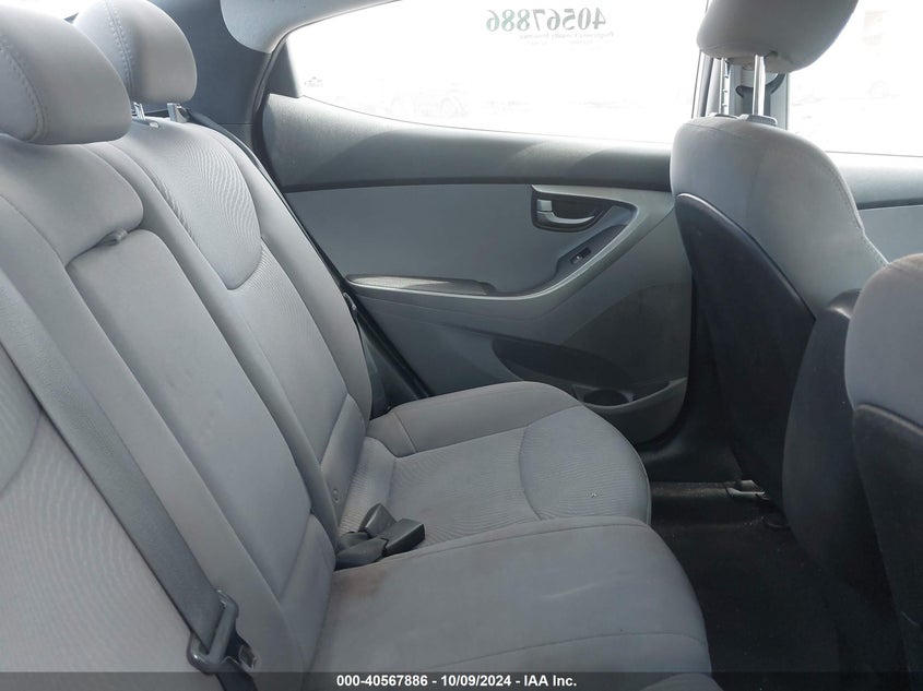 5NPDH4AEXGH756458 2016 Hyundai Elantra Se