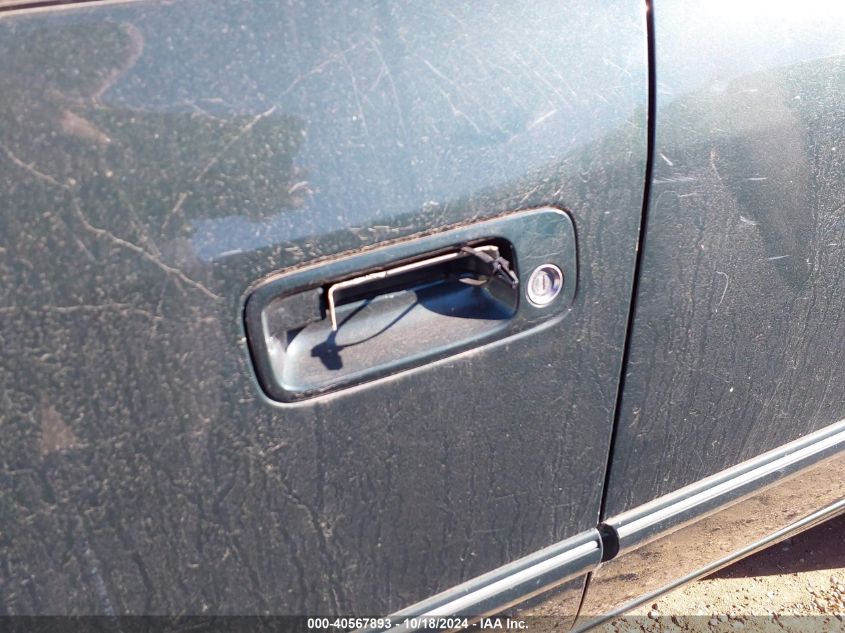 2000 Toyota Camry Xle V6 VIN: 4T1BF28K6YU097827 Lot: 40567893