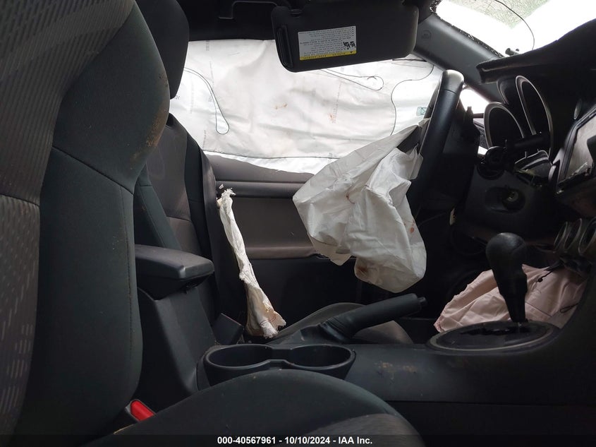 2011 TOYOTA SCION TC VIN: JTKJF5C76B3010017