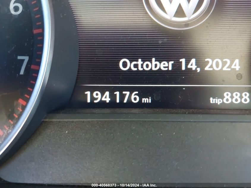 2016 VOLKSWAGEN TOUAREG VR6 LUX - WVGEF9BP9GD011581