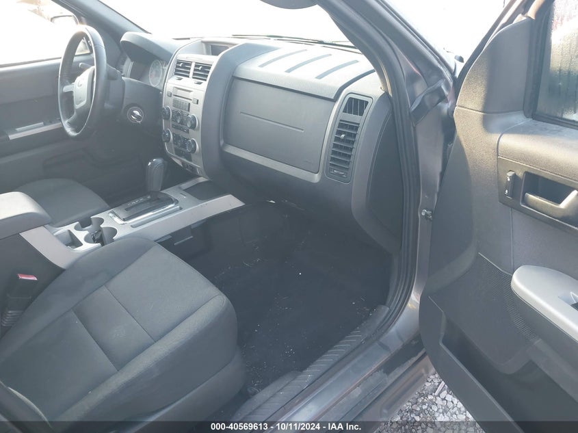 2010 FORD ESCAPE VIN: 1FMCU0D75AKC82534
