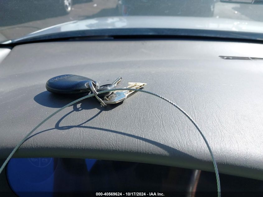 2002 Buick Century Custom VIN: 2G4WS52J221137922 Lot: 40569624