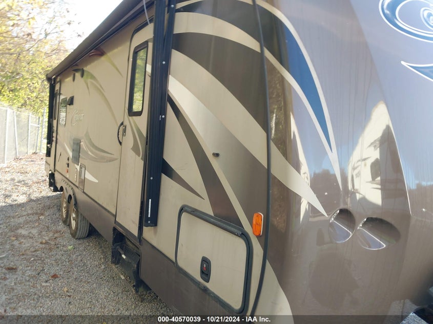KEYSTONE COUGAR 28RLS 2016. Lot# 40570039. VIN 4YDT28R24GV503602. Photo 1