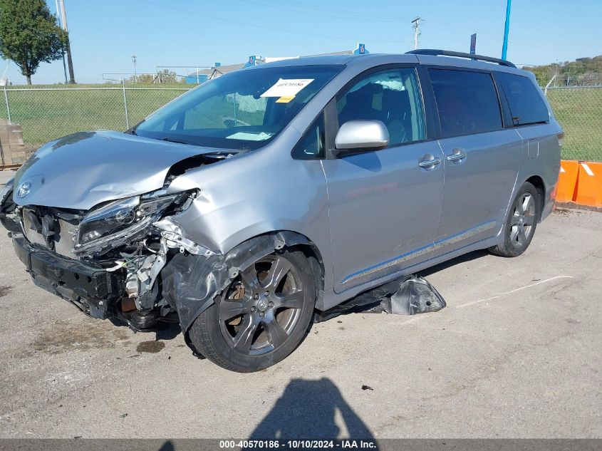 5TDXZ3DC3HS873146 2017 TOYOTA SIENNA - Image 2