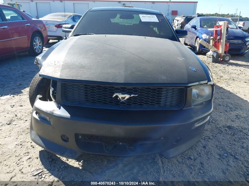 2007 Ford Mustang V6 Deluxe/V6 Premium VIN: 1ZVFT80N775310684 Lot: 40570243