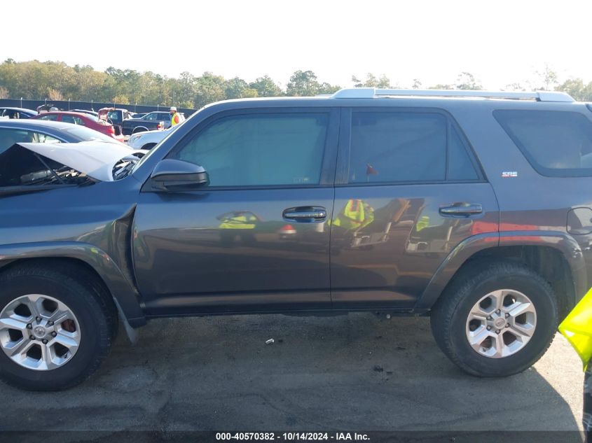 2017 Toyota 4Runner Sr5/Limited/Sr5 Premium VIN: JTEZU5JR9H5156747 Lot: 40570382