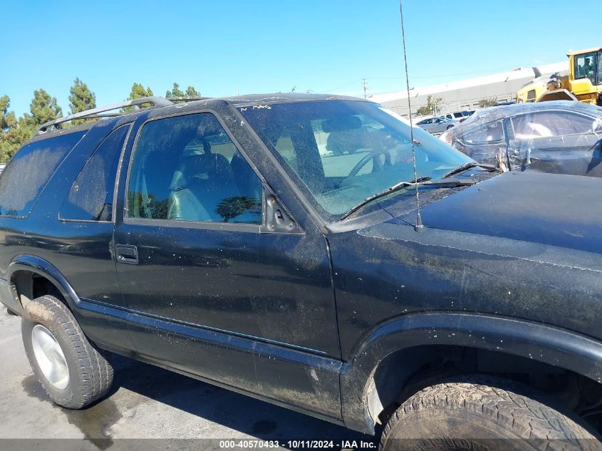 1996 Chevrolet Blazer VIN: 1GNCT18W6TK106410 Lot: 40570433