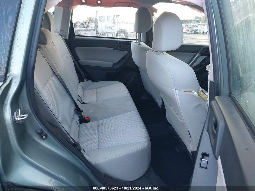 VIN JF2SJABCXJH581188 2018 SUBARU FORESTER 2.5I