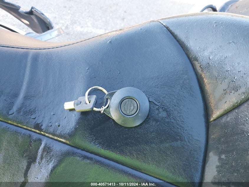 2006 HARLEY-DAVIDSON FLHTCUSE - 1HD1PRE146Y954359