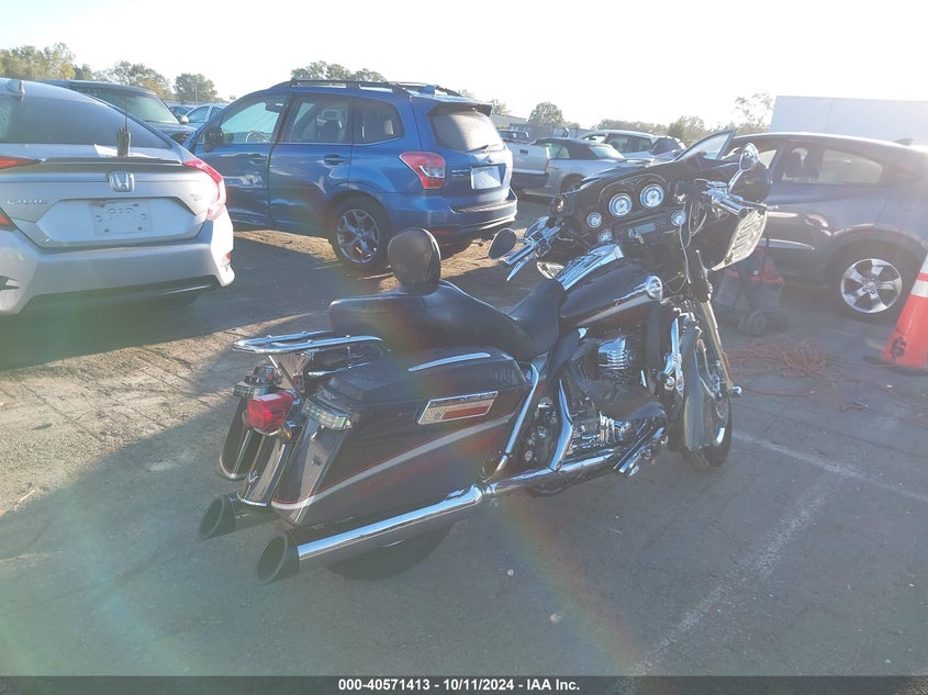 2006 HARLEY-DAVIDSON FLHTCUSE - 1HD1PRE146Y954359