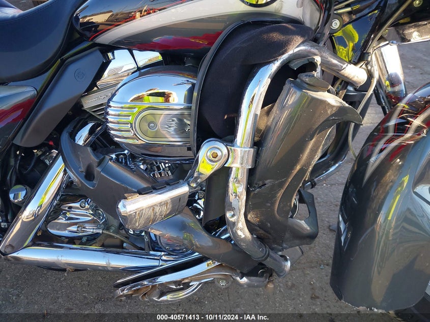 2006 HARLEY-DAVIDSON FLHTCUSE - 1HD1PRE146Y954359