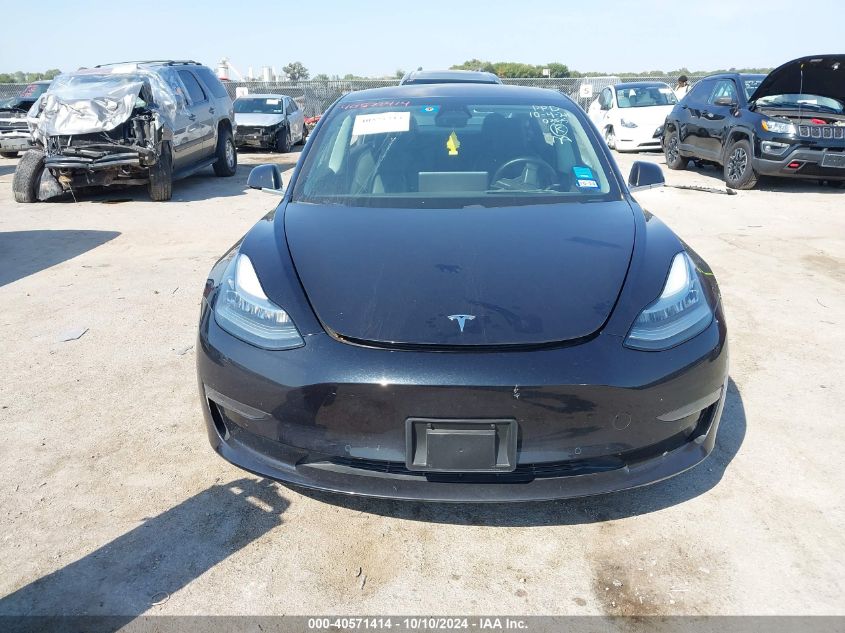 2018 Tesla Model 3 Long Range/Mid Range VIN: 5YJ3E1EAXJF070355 Lot: 40571414