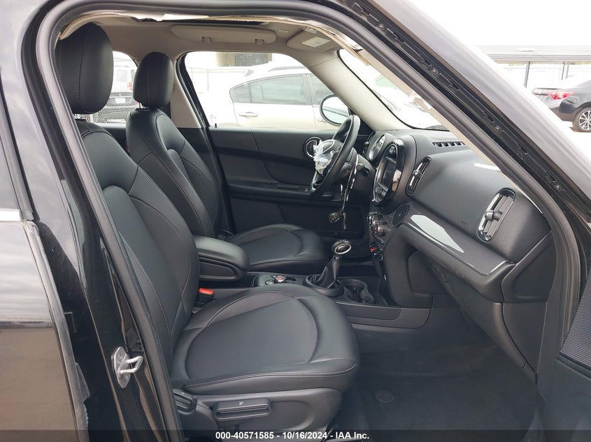 2019 MINI COUNTRYMAN COOPER - WMZYV5C53K3F57482