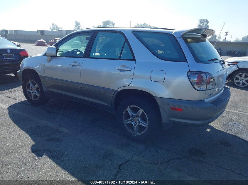 JTJHF10U310220208 2001 LEXUS RX photo no. 3