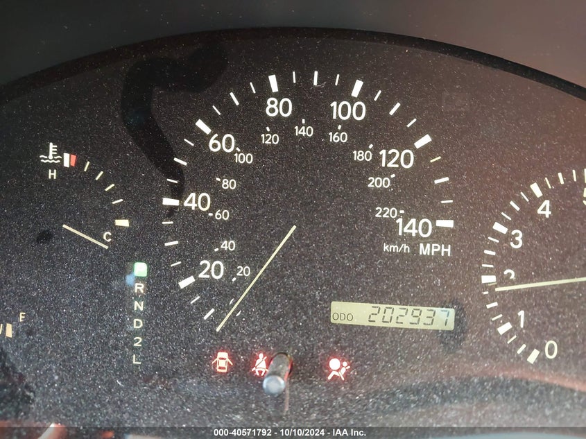 JTJHF10U310220208 2001 LEXUS RX photo no. 7