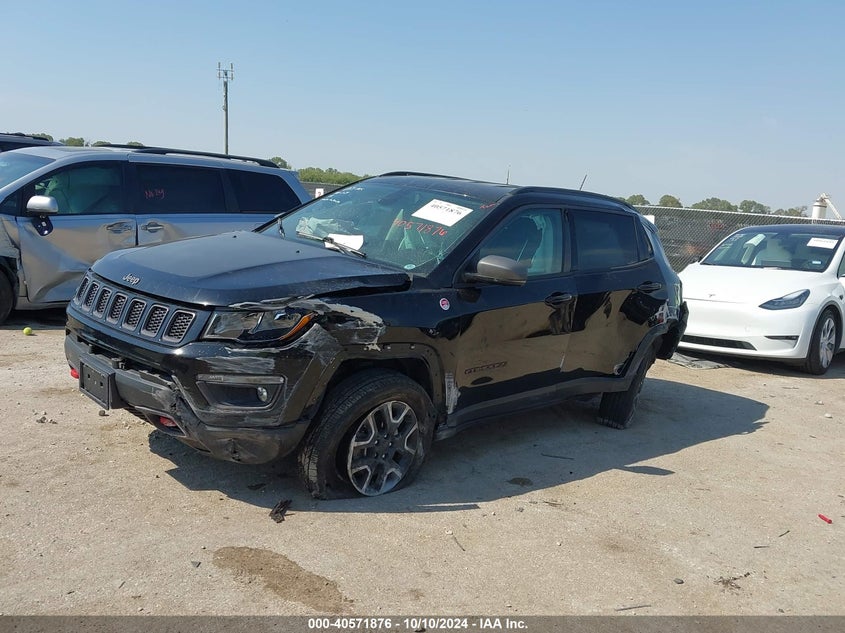 VIN 3C4NJDDB3KT665387 2019 JEEP COMPASS TRAILHAWK 4X4