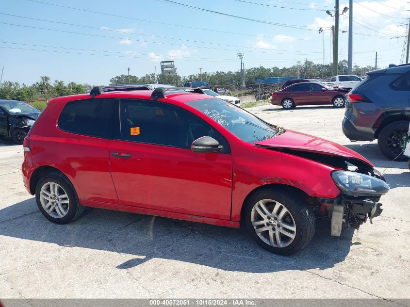 2013 Volkswagen Golf 2.5L 2-Door VIN: WVWAB7AJXDW096396 Lot: 40572051