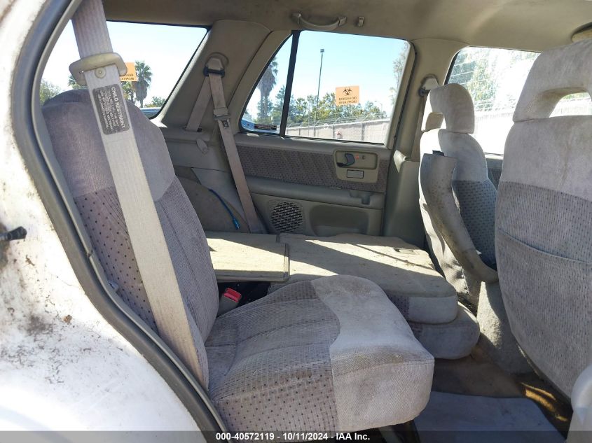 1997 GMC Jimmy Sls VIN: 1GKDT13W6V2502008 Lot: 40572119