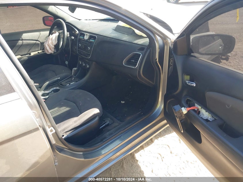 2013 CHRYSLER 200 TOURING - 1C3CCBBB4DN728173