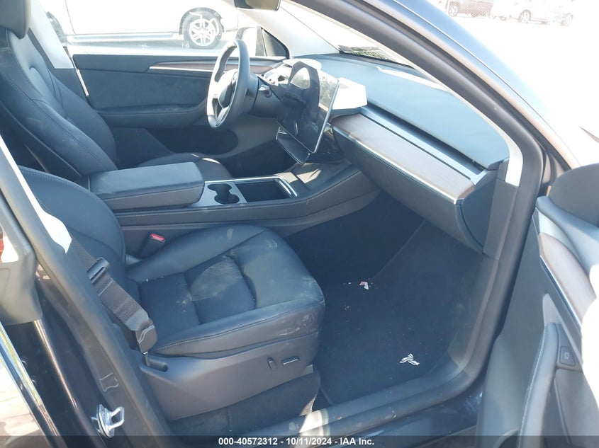 2024 TESLA MODEL Y U   U(VIN: 7SAYGDED3RF092501