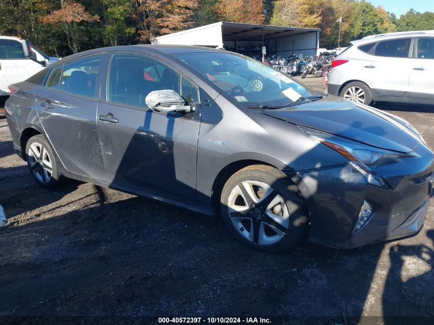 JTDKARFU7J3551322 2018 Toyota Prius Three Touring