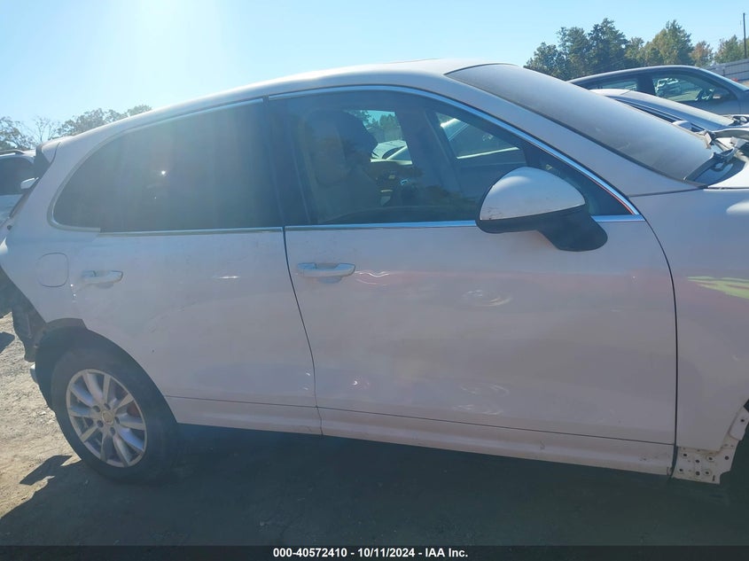 2012 PORSCHE CAYENNE VIN: WP1AA2A21CLA07747