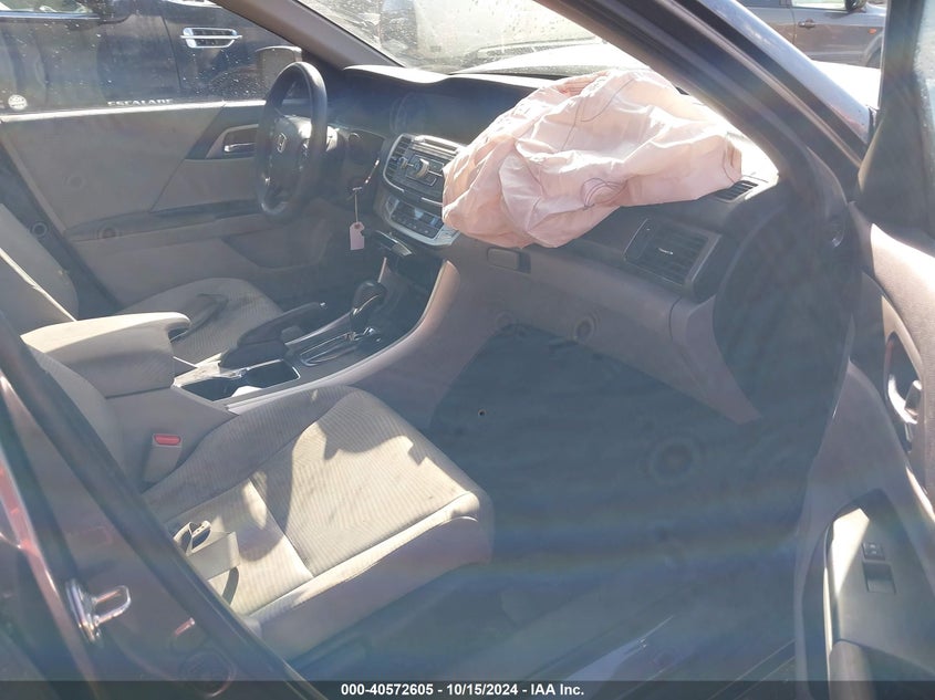 2015 HONDA ACCORD VIN: 1HGCR2F38FA092057
