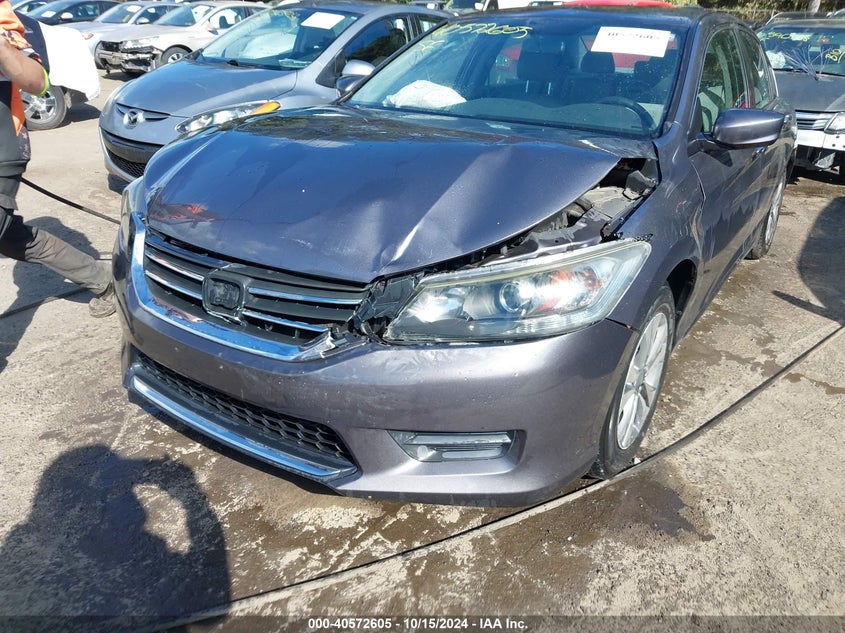 2015 HONDA ACCORD VIN: 1HGCR2F38FA092057