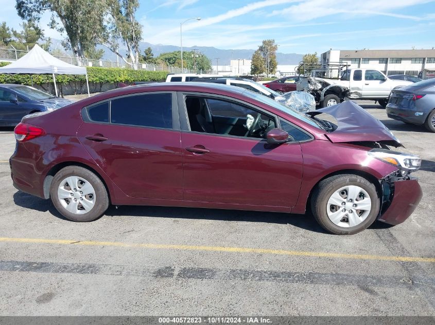 3KPFK4A7XJE265797 2018 Kia Forte Lx