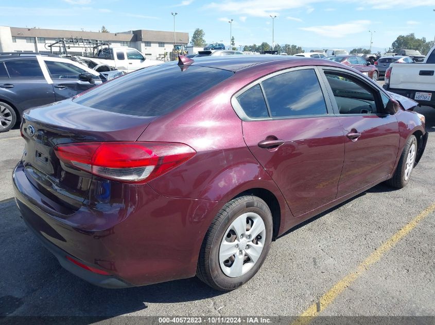 3KPFK4A7XJE265797 2018 Kia Forte Lx