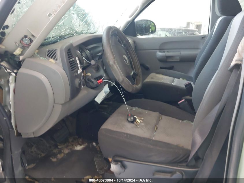 2008 GMC Sierra 2500Hd Work Truck VIN: 1GTHK29K88E101945 Lot: 40573004