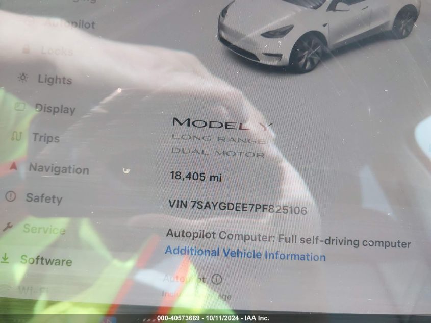 2023 Tesla Model Y VIN: 7SAYGDEE7PF825106 Lot: 40573669