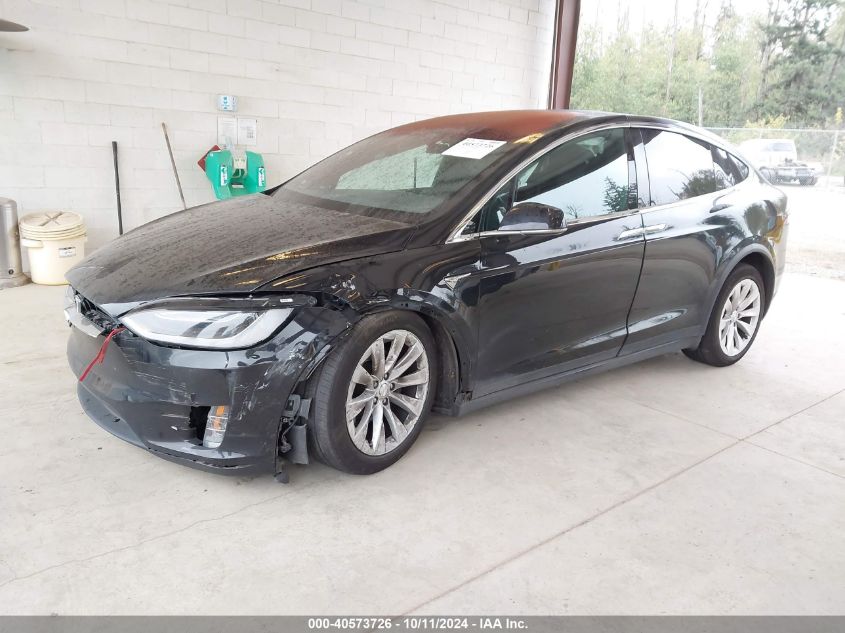 VIN 5YJXCBE27HF045672 2017 TESLA MODEL X no.2