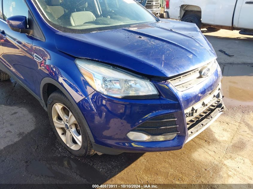 1FMCU9G99FUB25683 2015 Ford Escape Se