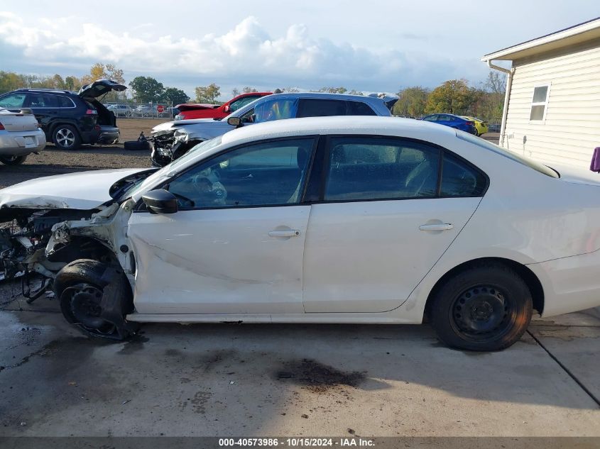 2011 Volkswagen Jetta 2.0L S VIN: 3VW2K7AJXBM390704 Lot: 40573986