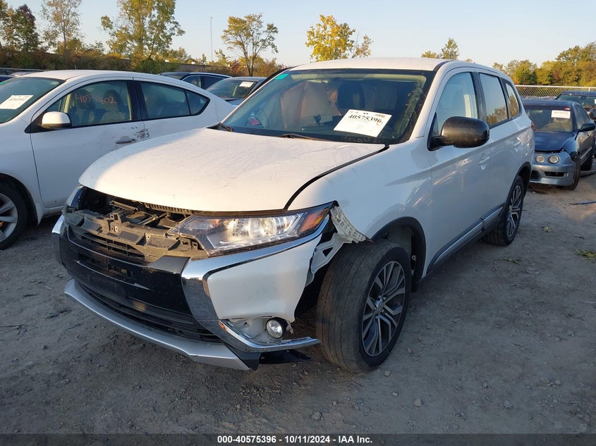VIN JA4AD2A33HZ065178 2017 MITSUBISHI OUTLANDER ES