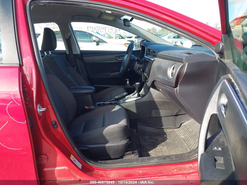 VIN 5YFBURHEXKP930546 2019 TOYOTA COROLLA LE
