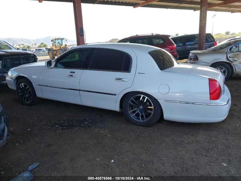 1LNHM81W25Y666418 2005 Lincoln Town Car Signature