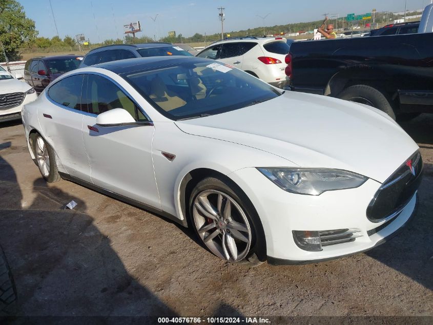 2013 Tesla Model S Performance VIN: 5YJSA1DP7DFP13715 Lot: 40576786