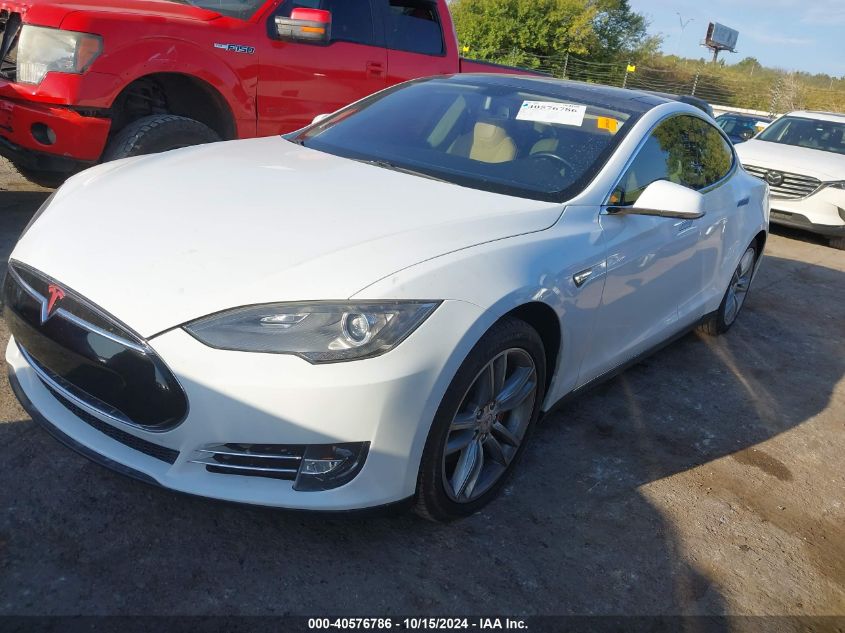 2013 Tesla Model S Performance VIN: 5YJSA1DP7DFP13715 Lot: 40576786