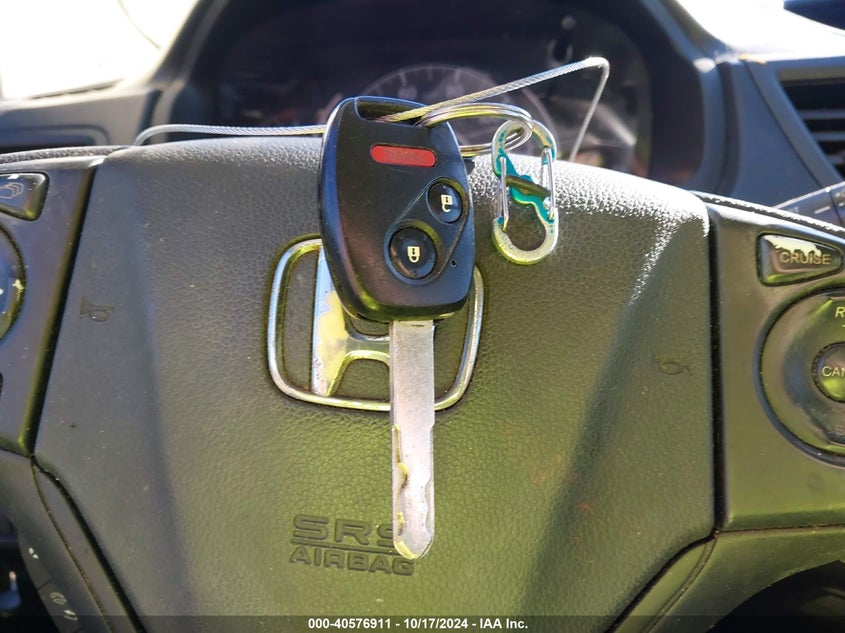 2013 HONDA CR-V LX - 5J6RM4H30DL028025