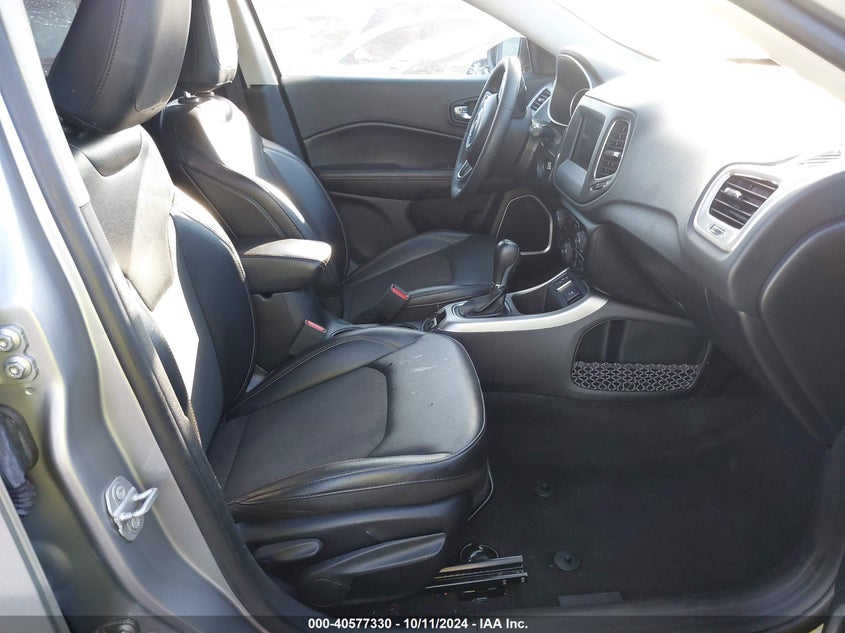 VIN 3C4NJCBB8MT507921 2021 JEEP COMPASS LATITUDE FWD