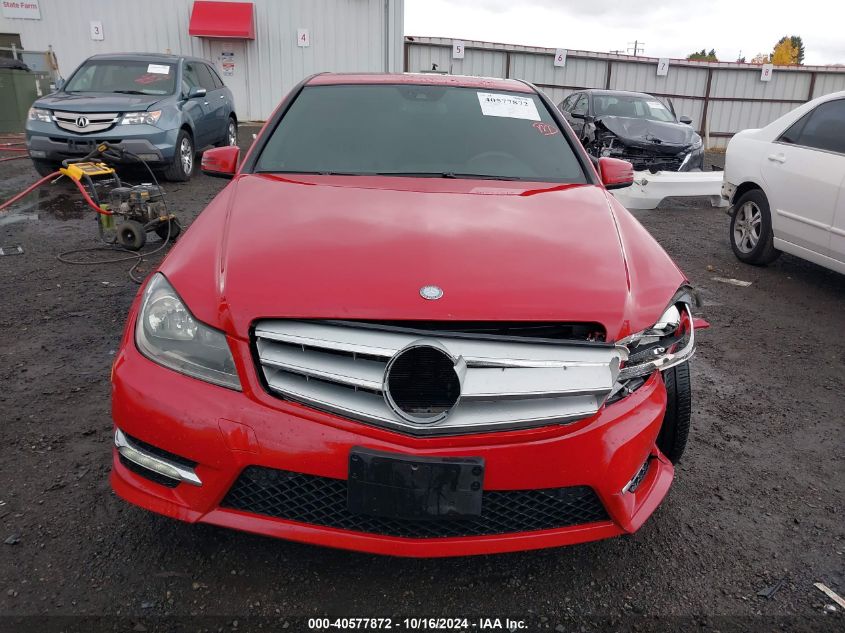 2012 Mercedes-Benz C 300 Luxury 4Matic/Sport 4Matic VIN: WDDGF8BB1CA688640 Lot: 40577872