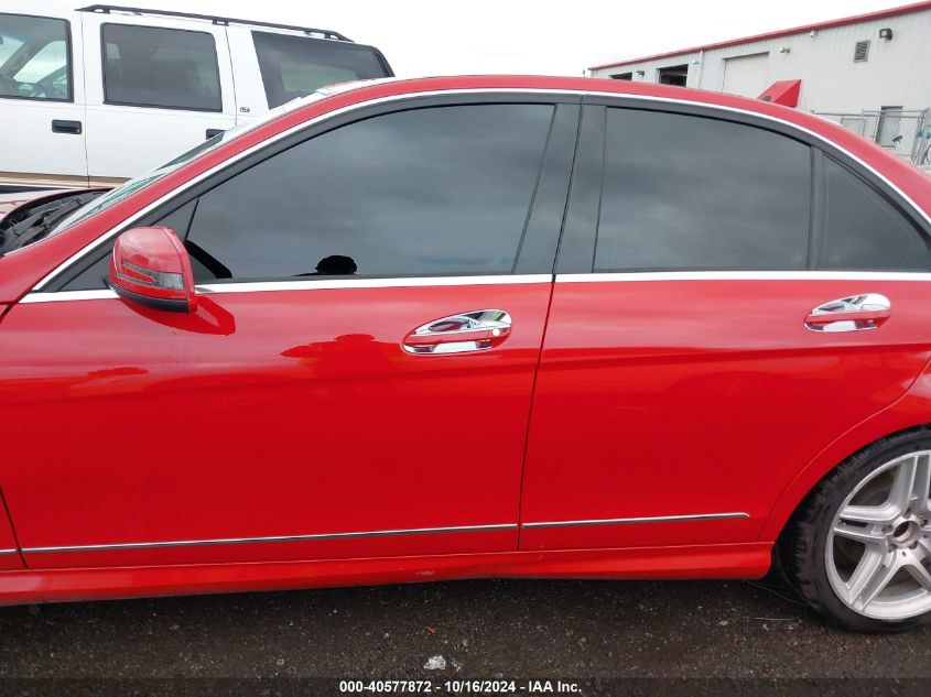 2012 Mercedes-Benz C 300 Luxury 4Matic/Sport 4Matic VIN: WDDGF8BB1CA688640 Lot: 40577872