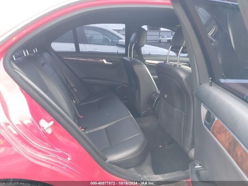 2012 Mercedes-Benz C 300 Luxury 4Matic/Sport 4Matic VIN: WDDGF8BB1CA688640 Lot: 40577872