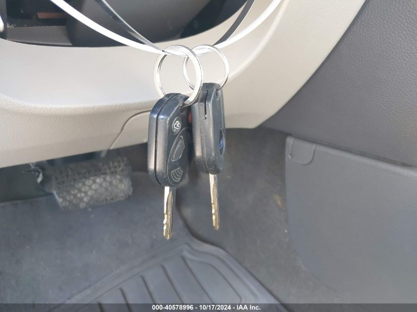 2010 Ford Fusion Se VIN: 3FAHP0HA6AR333256 Lot: 40578996