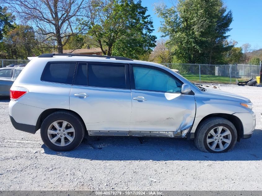 2013 Toyota Highlander Plus/Se VIN: 5TDBK3EH4DS230856 Lot: 40579279