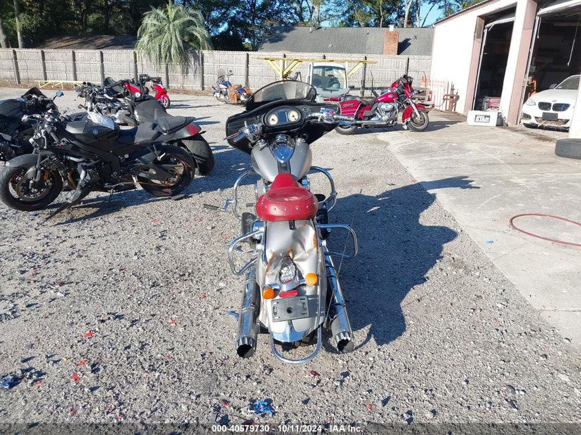 2016 INDIAN MOTORCYCLE CO. CHIEFTAIN - 56KTCAAA7G3330108